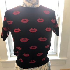 Red Kisses Short Sleeve Sweater
